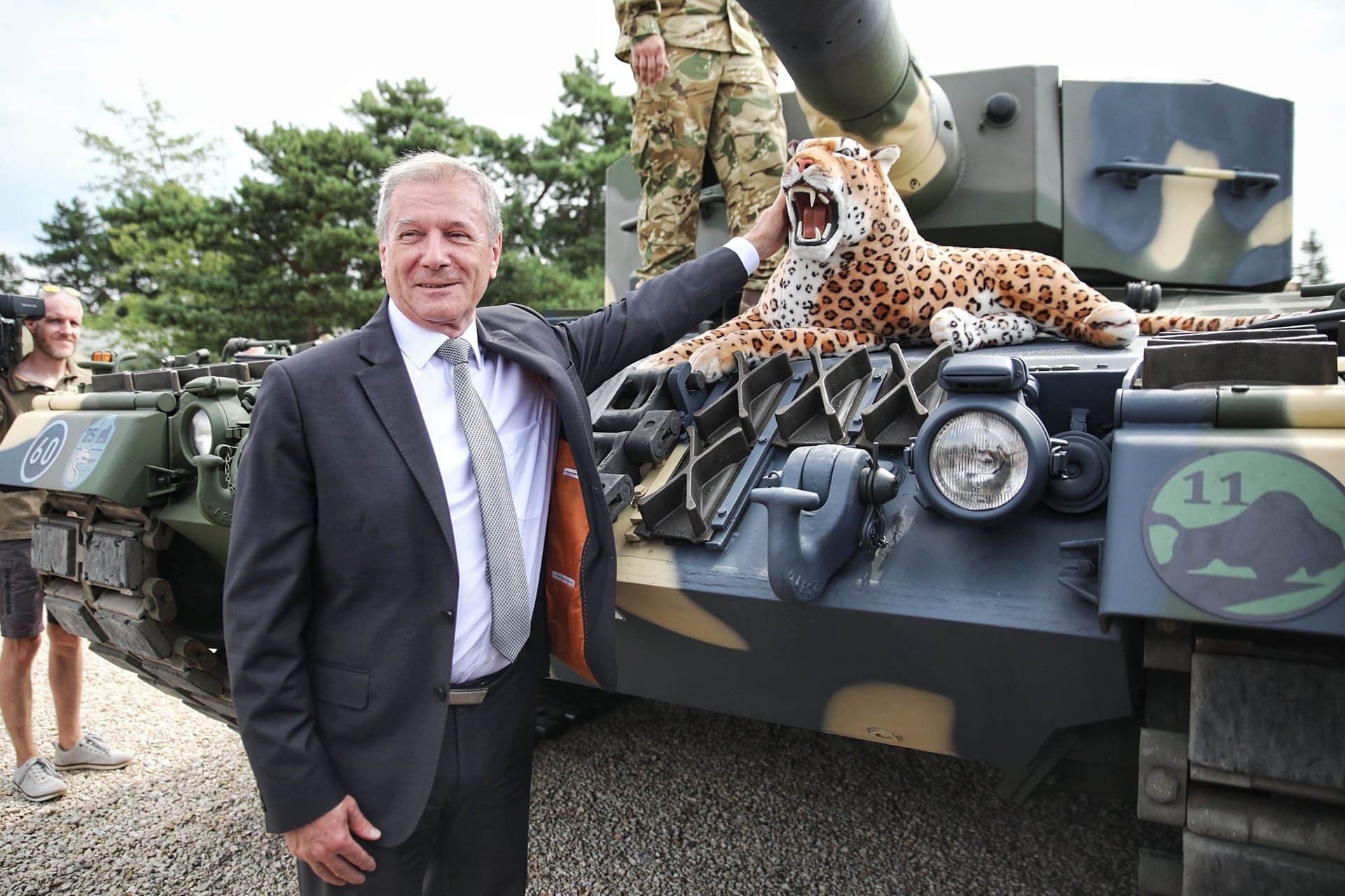Megérkezett az első négy Leopard harckocsi