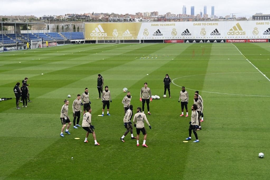 Karantént rendeltek el a Real Madridnál, felfüggesztették a spanyol bajnokságot
