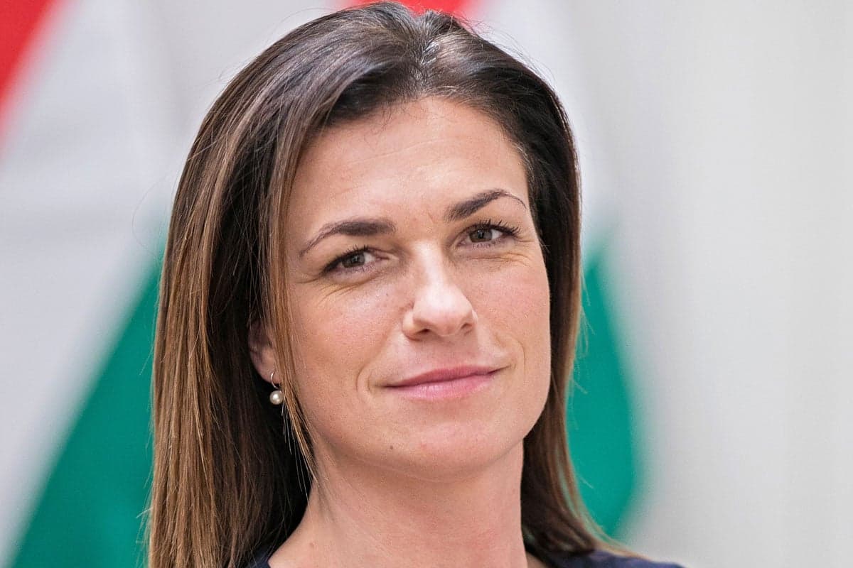 Varga Judit: A gyermekek fejlődésének háborítatlan biztosítása elsődleges