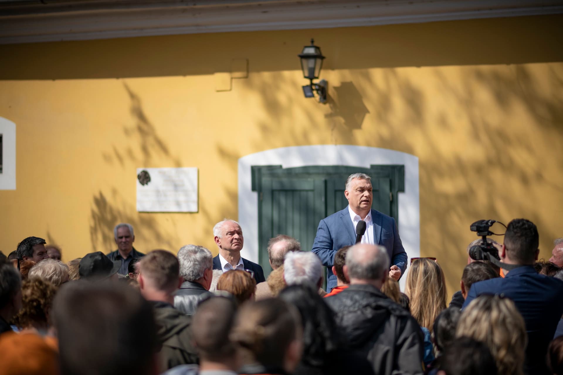 Orbán Viktor: A háború rombol, a béke épít!