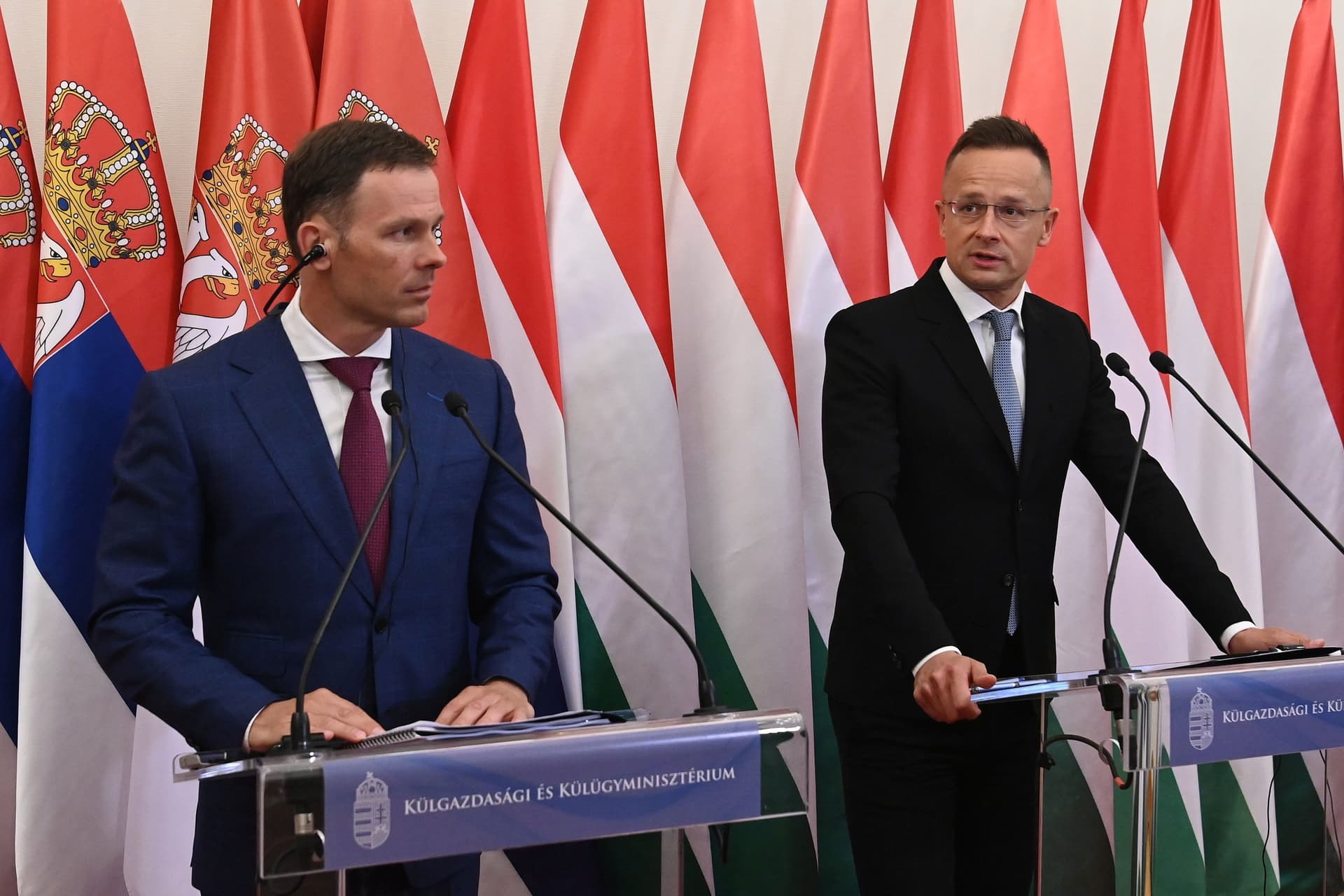 A kőolaj- és gáztranzitutak lezárásával való fenyegetés az EU egységét veszélyezteti
