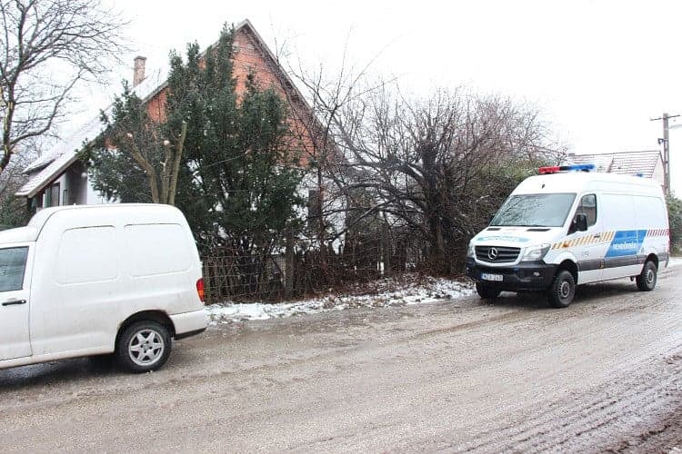 Szomszédgyilkosság