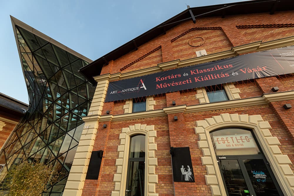 Csaknem negyven galéria vesz részt az Art and Antique művészeti vásáron