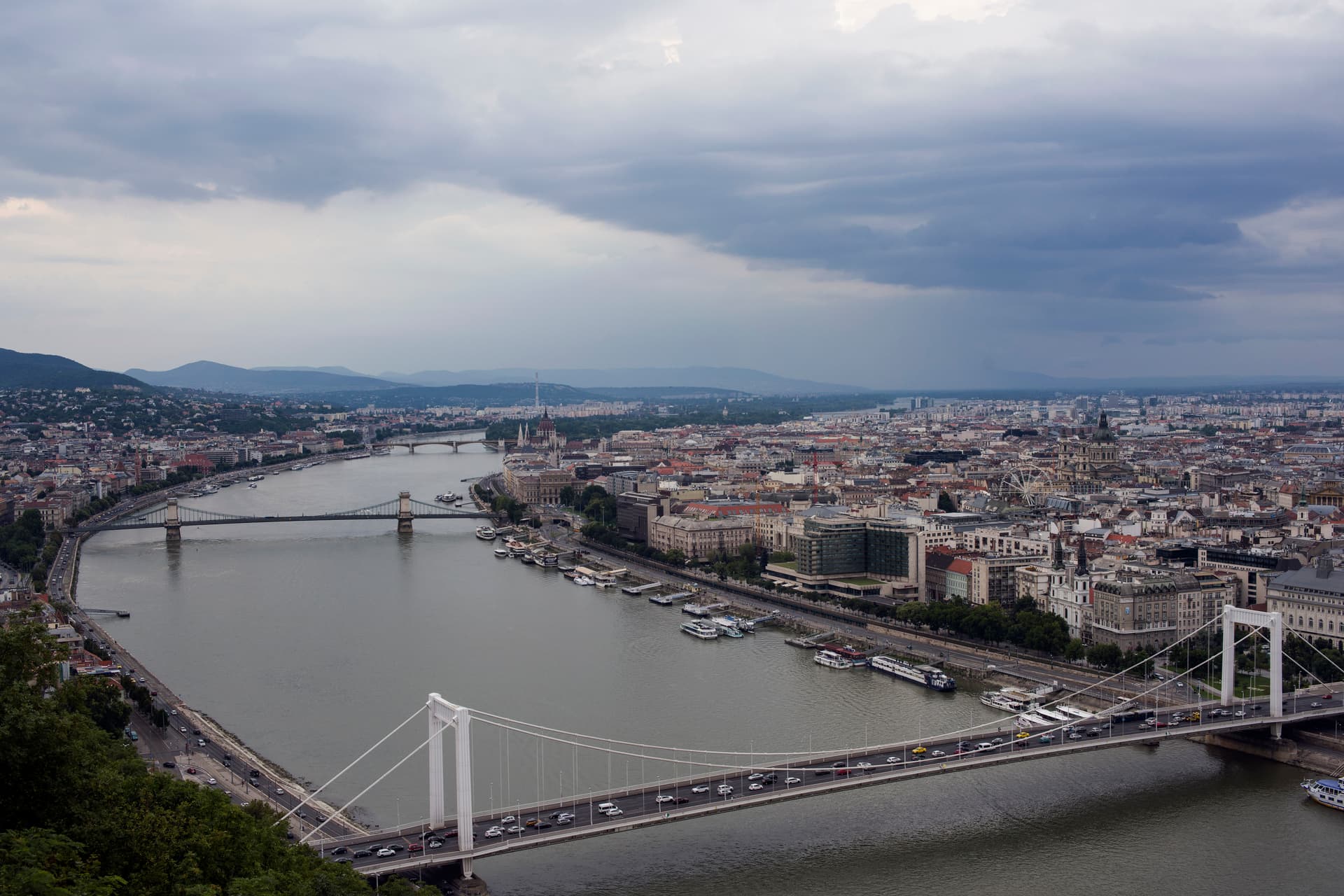 A Dunán átúszva menekült a rendőrök elől egy ittas sofőr Óbudán