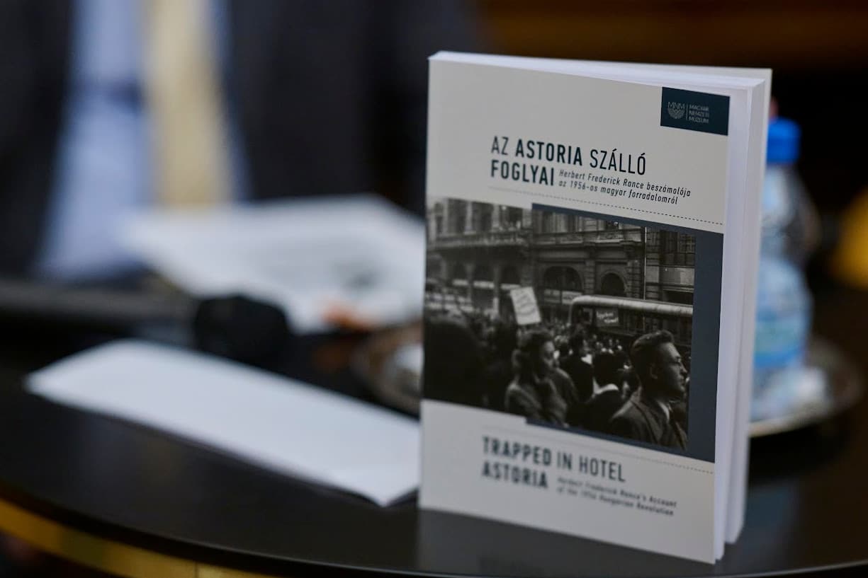 Az Astoria szálló foglyai – brit visszaemlékezés jelent meg az 1956-os forradalomról