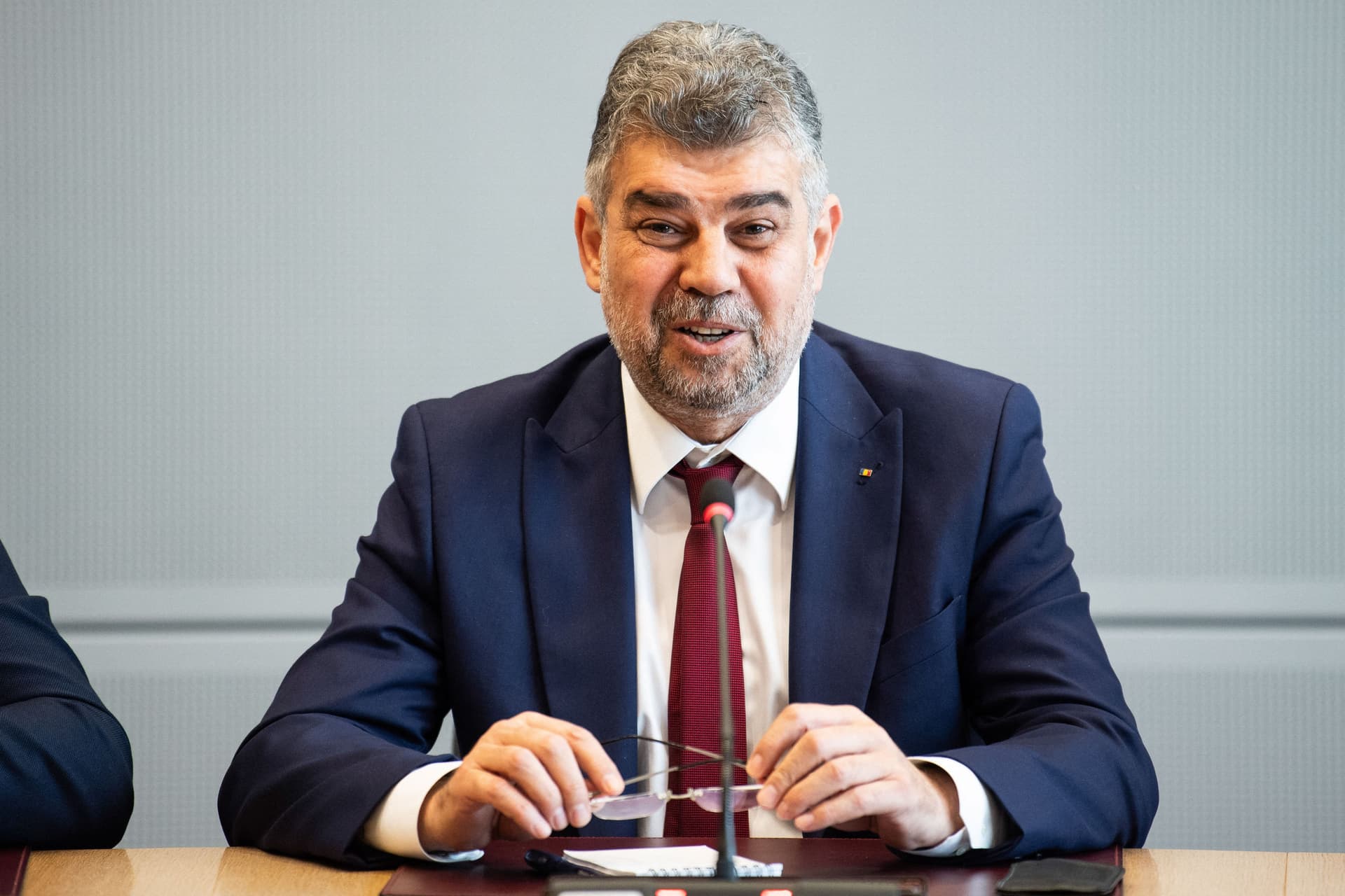 A román miniszterelnök elsőként gratulált Sandunak a választási győzelméhez