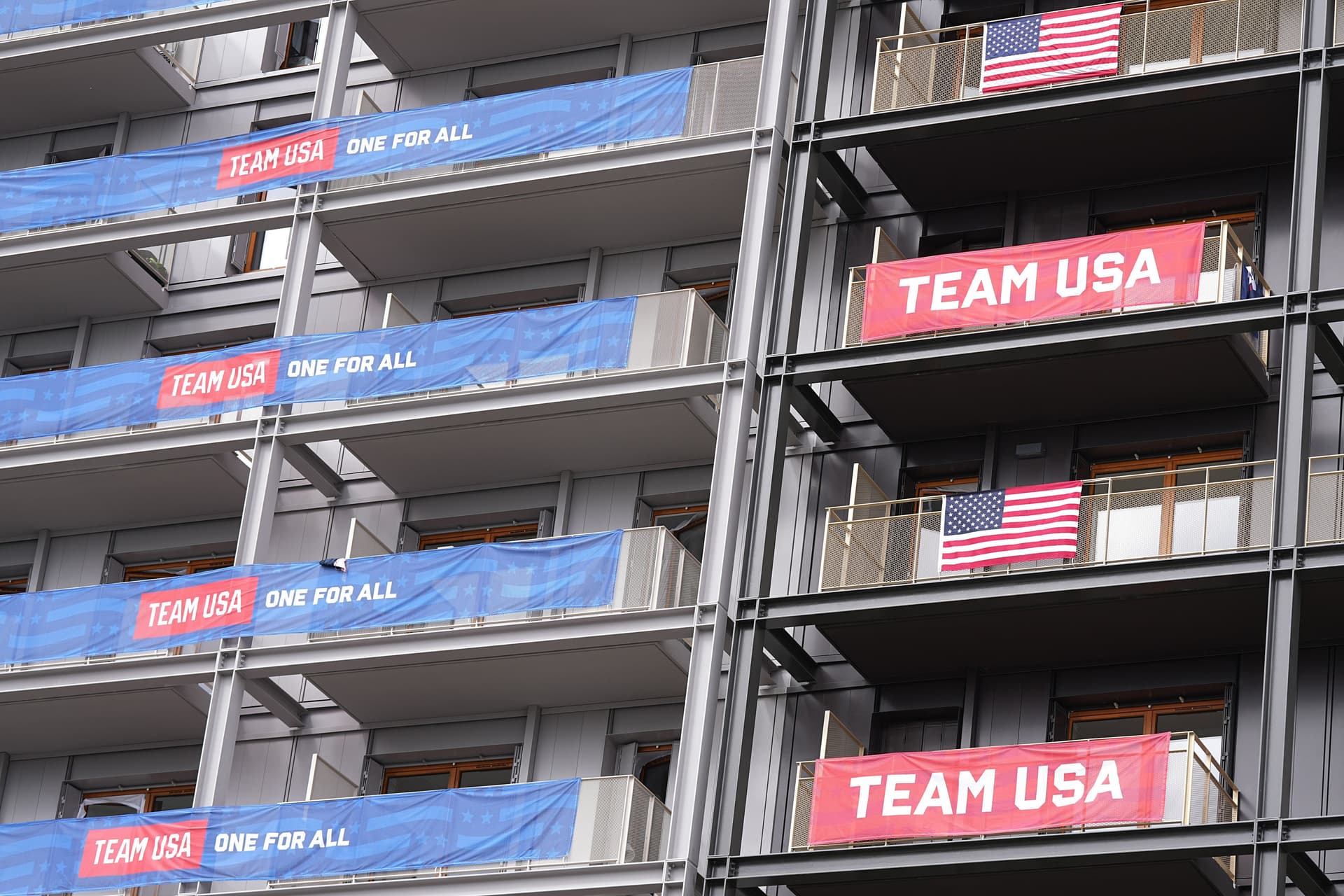 Kiderült, miért nem hagyhatják el az olimpiai falut az amerikai csapat tagjai