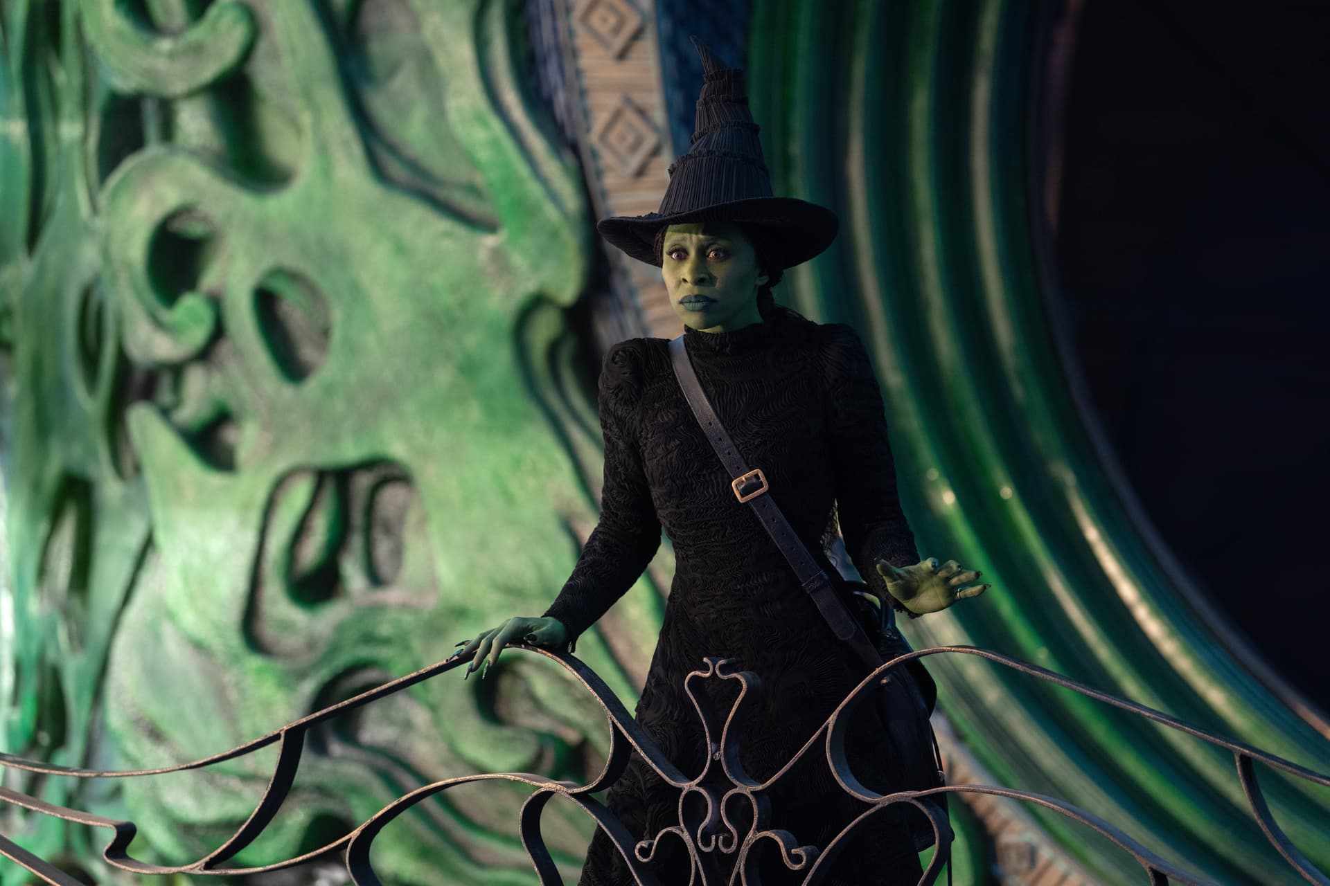 Sztárparádéval támad a Wicked magyar szinkronja