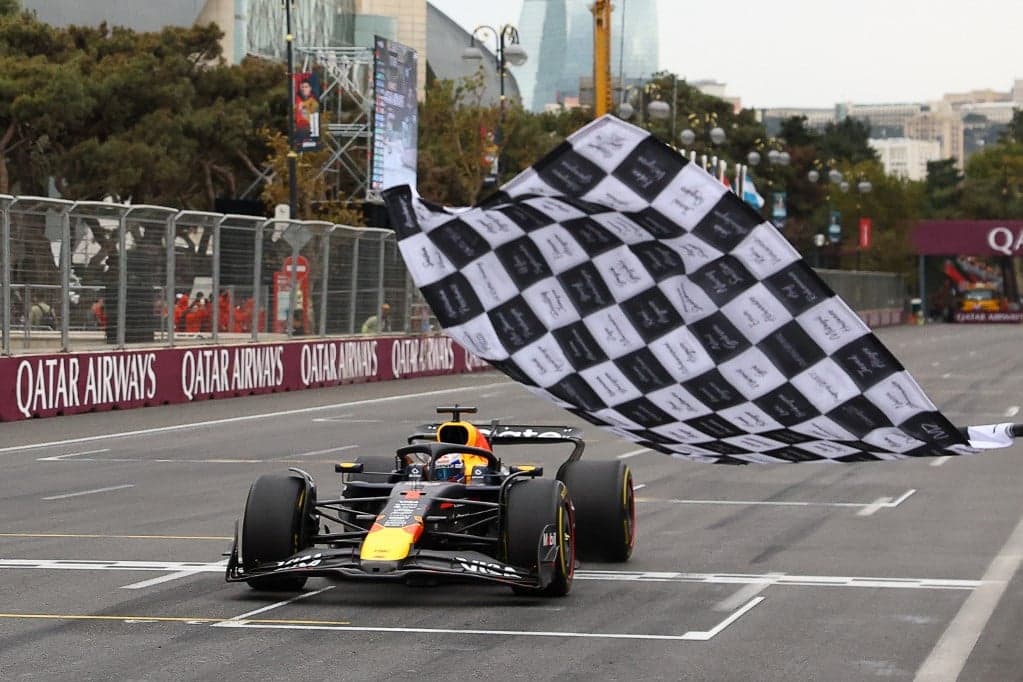Verstappen nyerte a harmadik szabadedzést