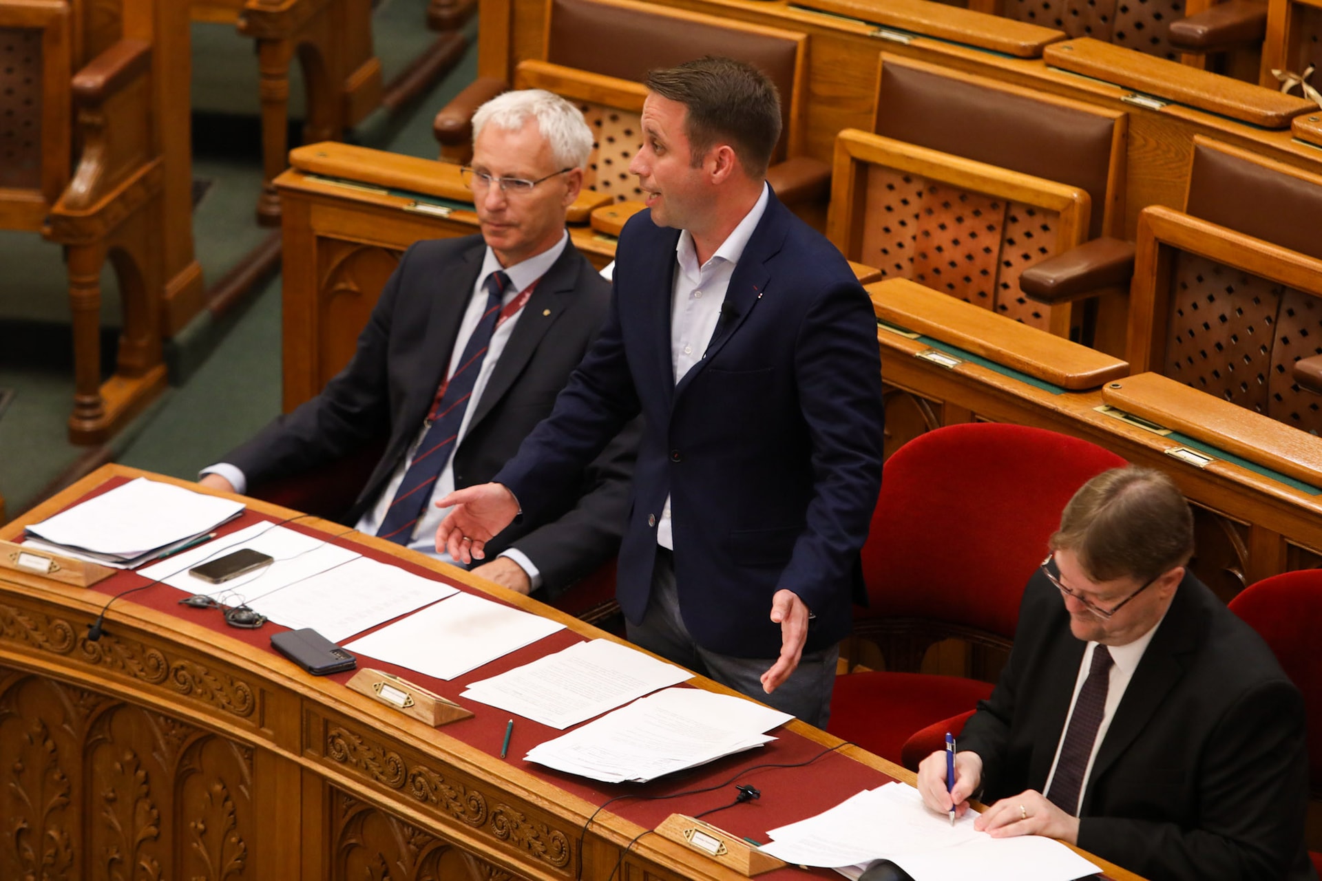 Bődületes baloldali képmutatás