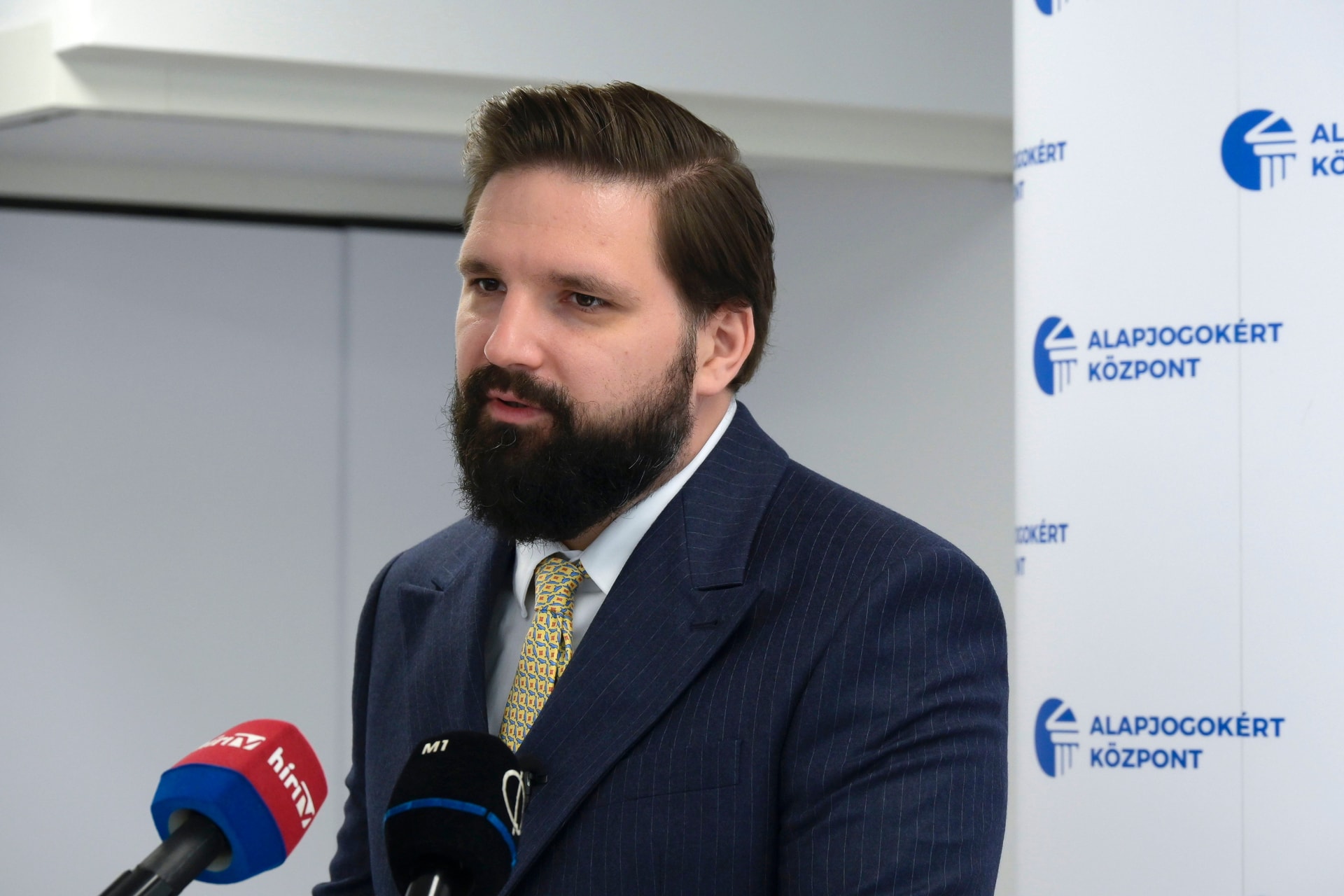 Alapjogokért Központ: Félő, hogy Brüsszel nem megoldani akarja a problémákat
