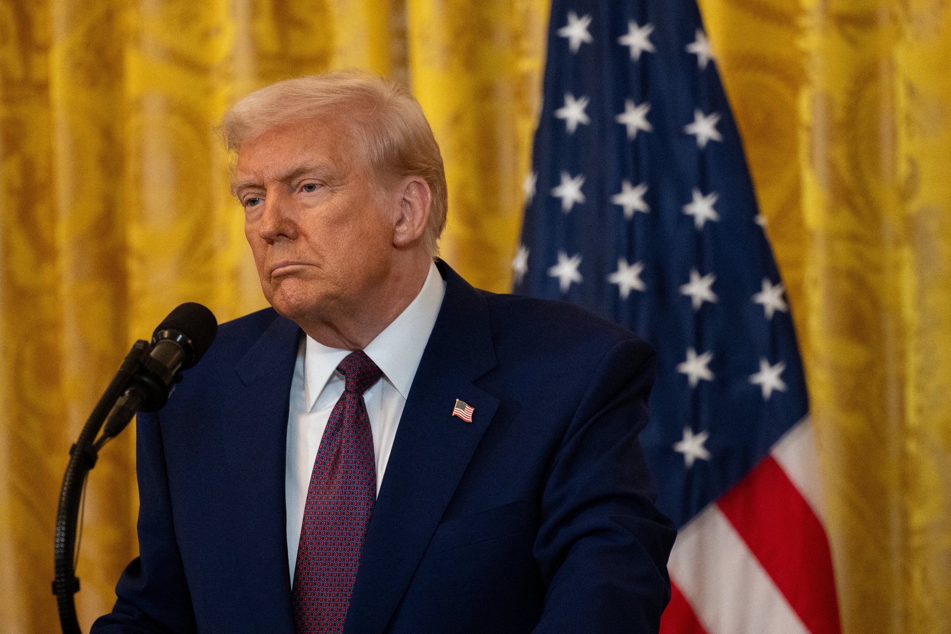 Párizs szerint érthetetlenek az ukrán elnököt érő amerikai támadások