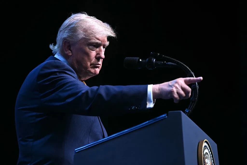 Donald Trump menesztette a szövetségi választási előkészítő bizottság két tagját