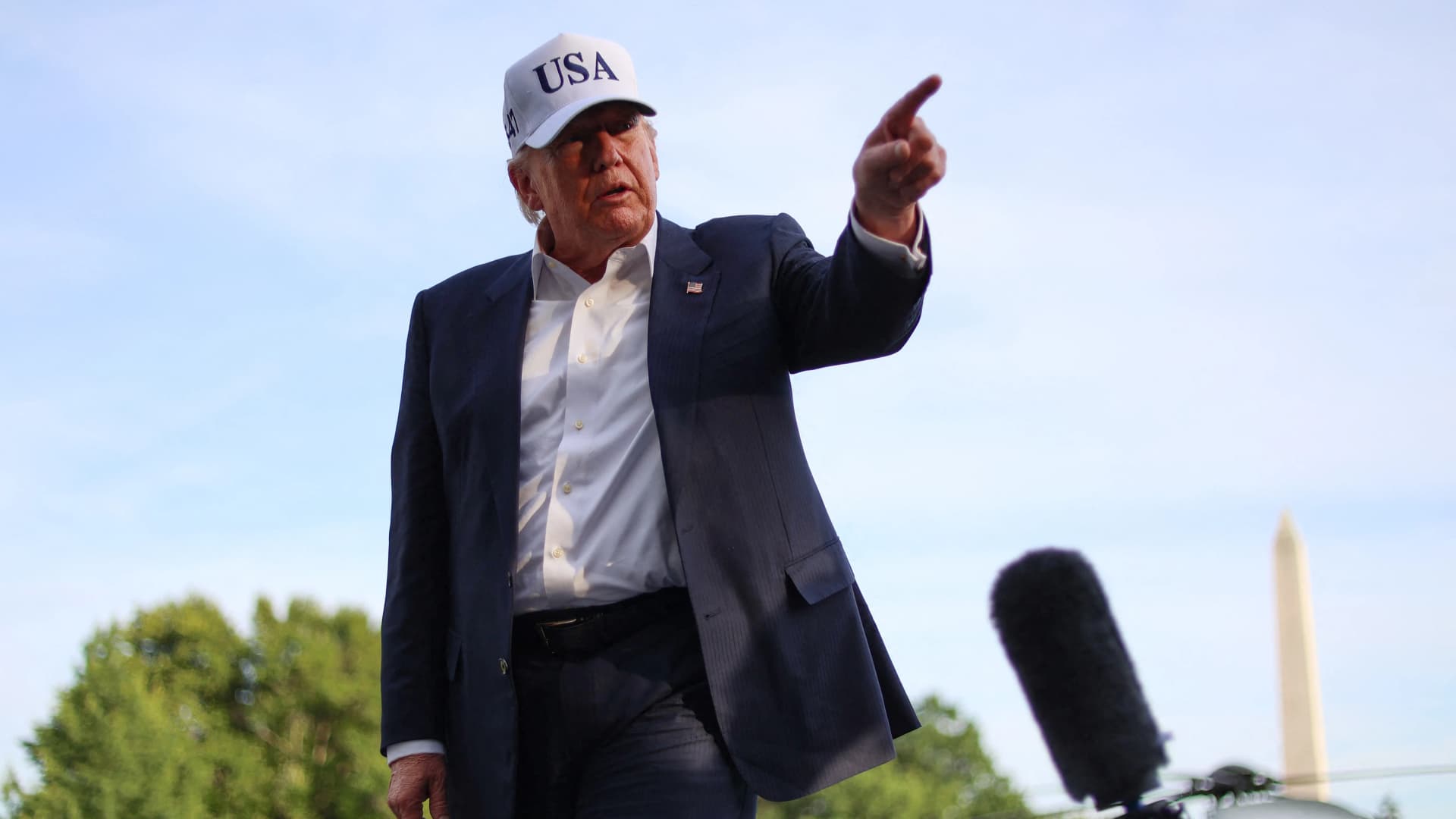 Trump tovább fenyegetőzik