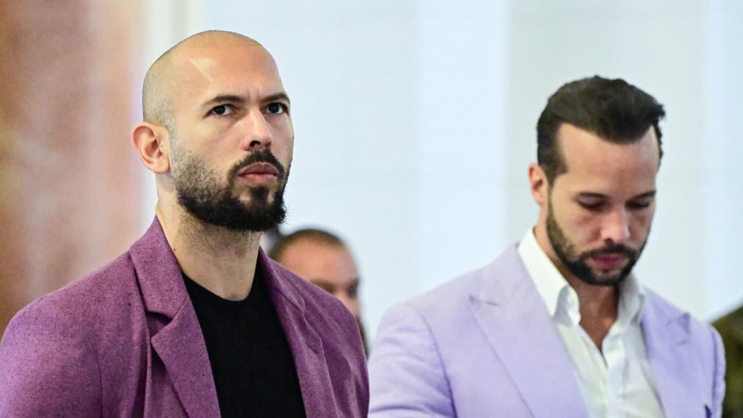 A Tate fivérek továbbra is börtönben maradnak