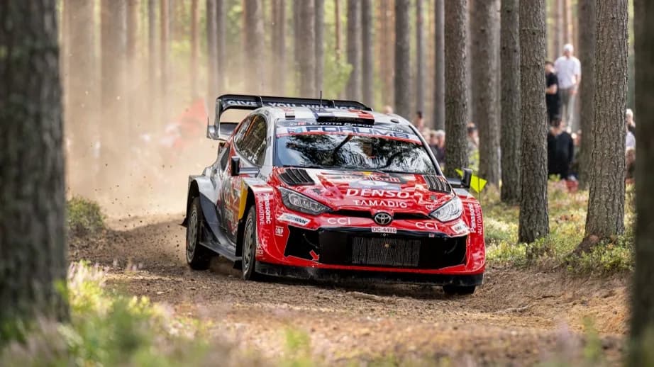 Súlyos balesetet szenvedett a kilencszeres világbajnok Ogier