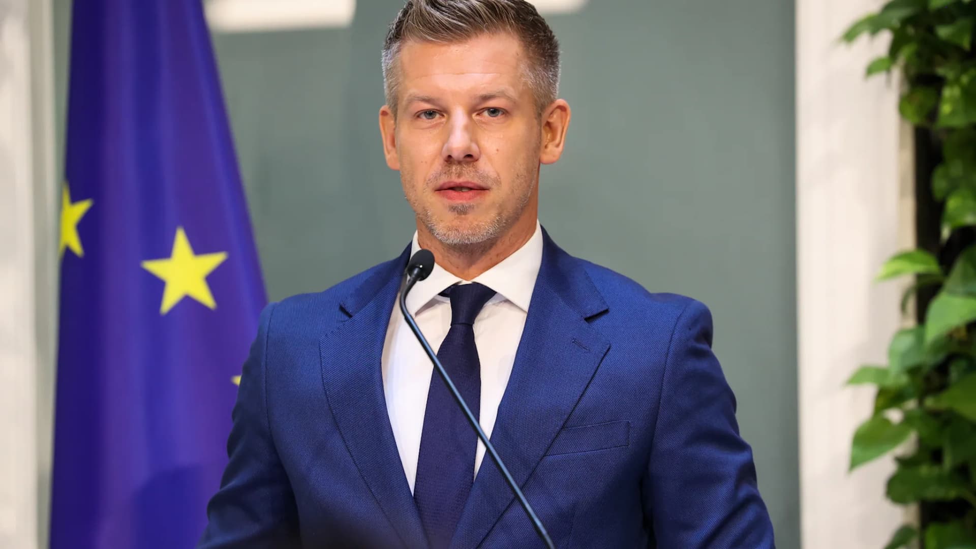 Magyar Péter: Megszüntettük a lopást és a pazarlást