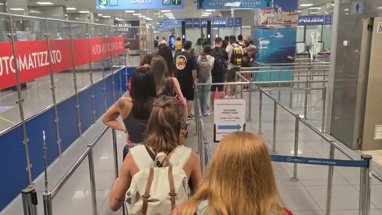 A spanyol kormány visszaállítja az Olaszországból érkezők ellenőrzését