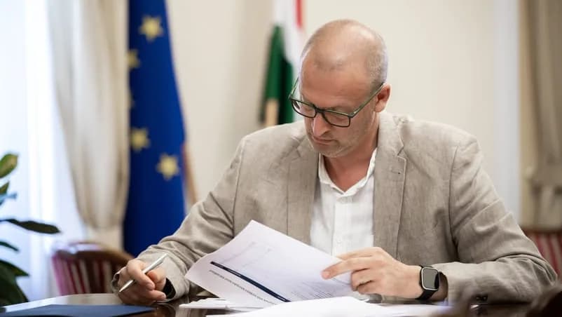 Átvilágítás indul a Nemzeti Színházban