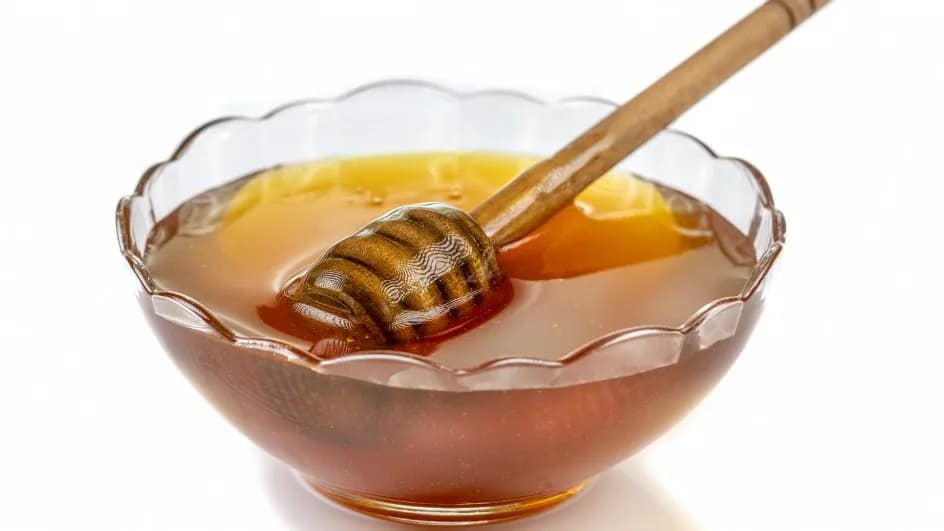 A méz valóban egészségesebb a cukornál?