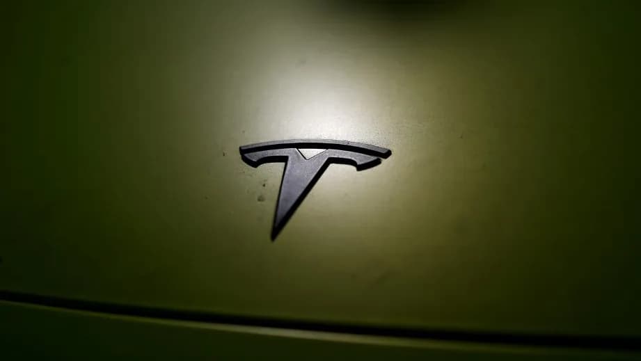 A Tesla bejelentette a valaha volt legnagyobb kínai járművisszahívását
