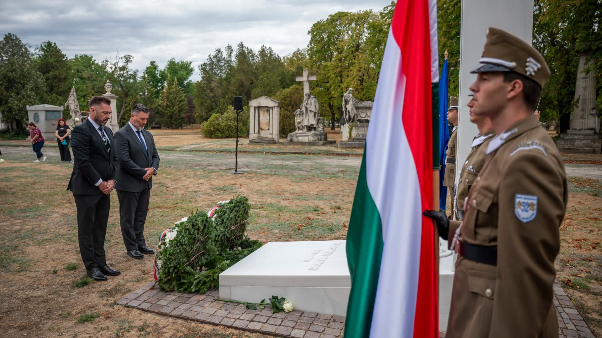 A kormány nem tűri a kisebbségek elleni erőszakot