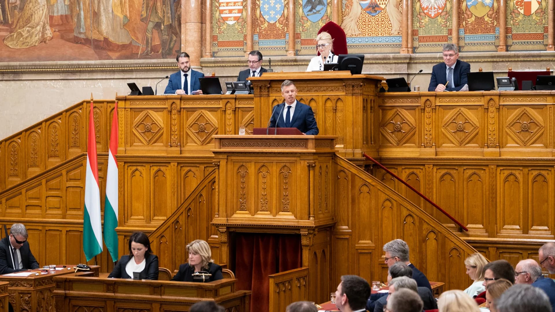 A vagyonvisszaszerzési hivatal elnökéről szavazhat a parlament