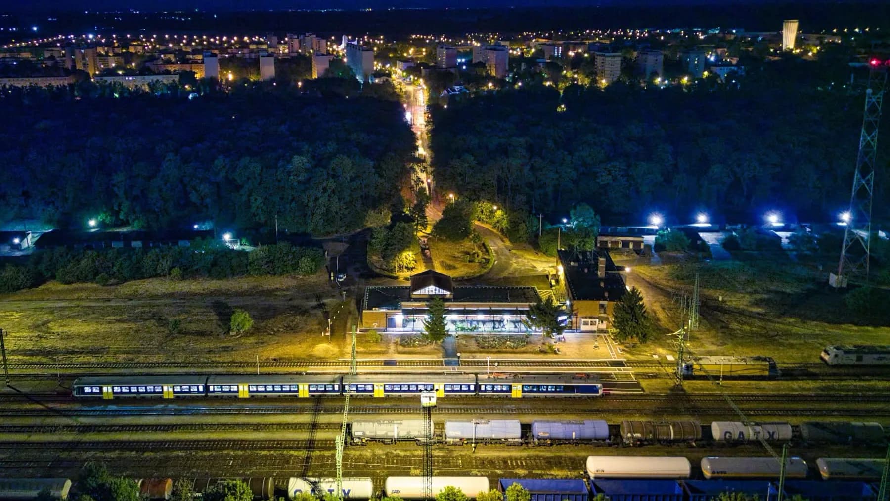 Újraindult a Tiszaújváros-Miskolc vasútvonal