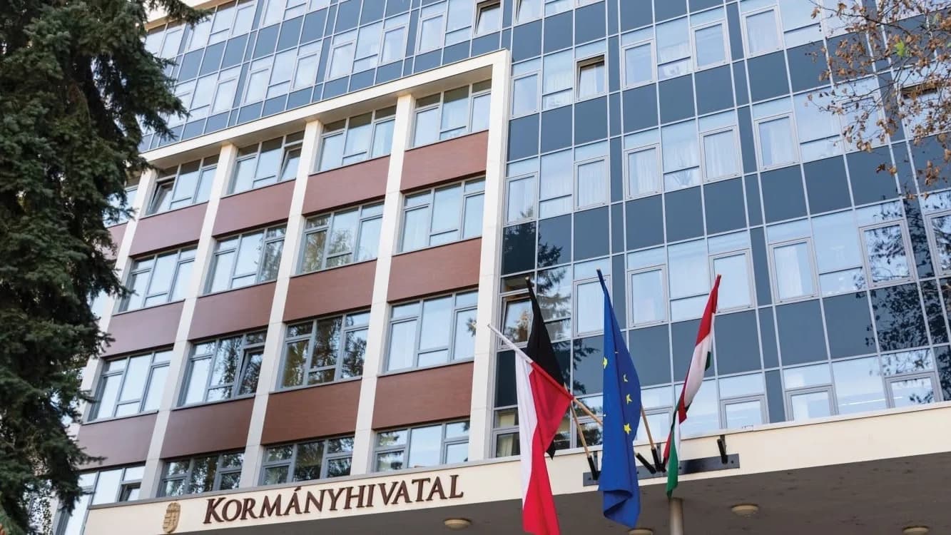 Meghalt egy magasból lezuhanó munkás Szegeden
