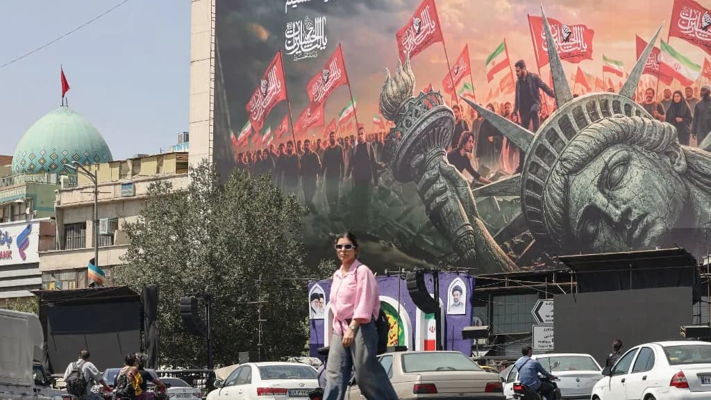 Szorul a hurok Irán körül?