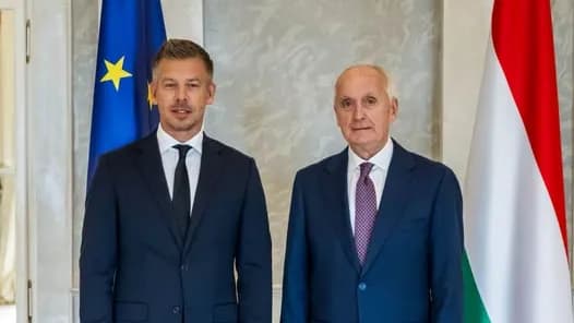 Baka András fogadta Magyar Pétert a Sándor-palotában