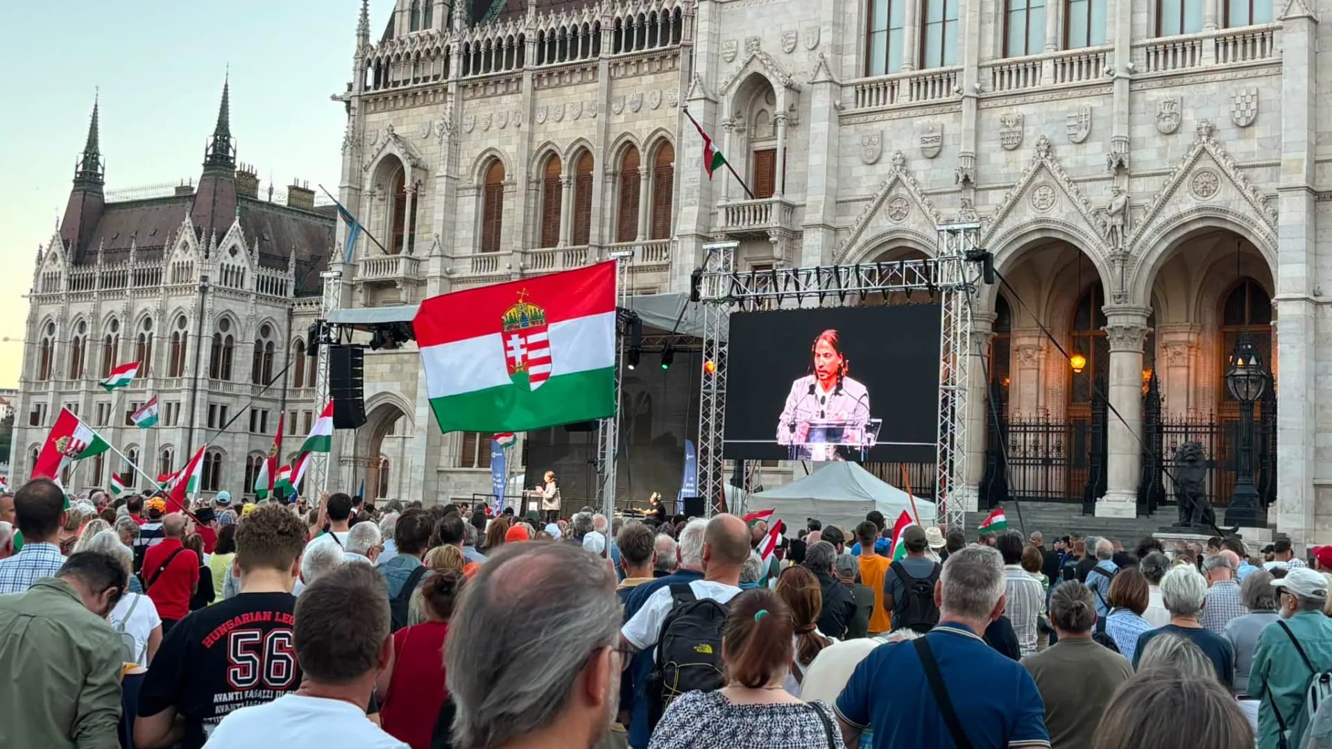 Újrakezdené az építkezést a magyar jobboldal?