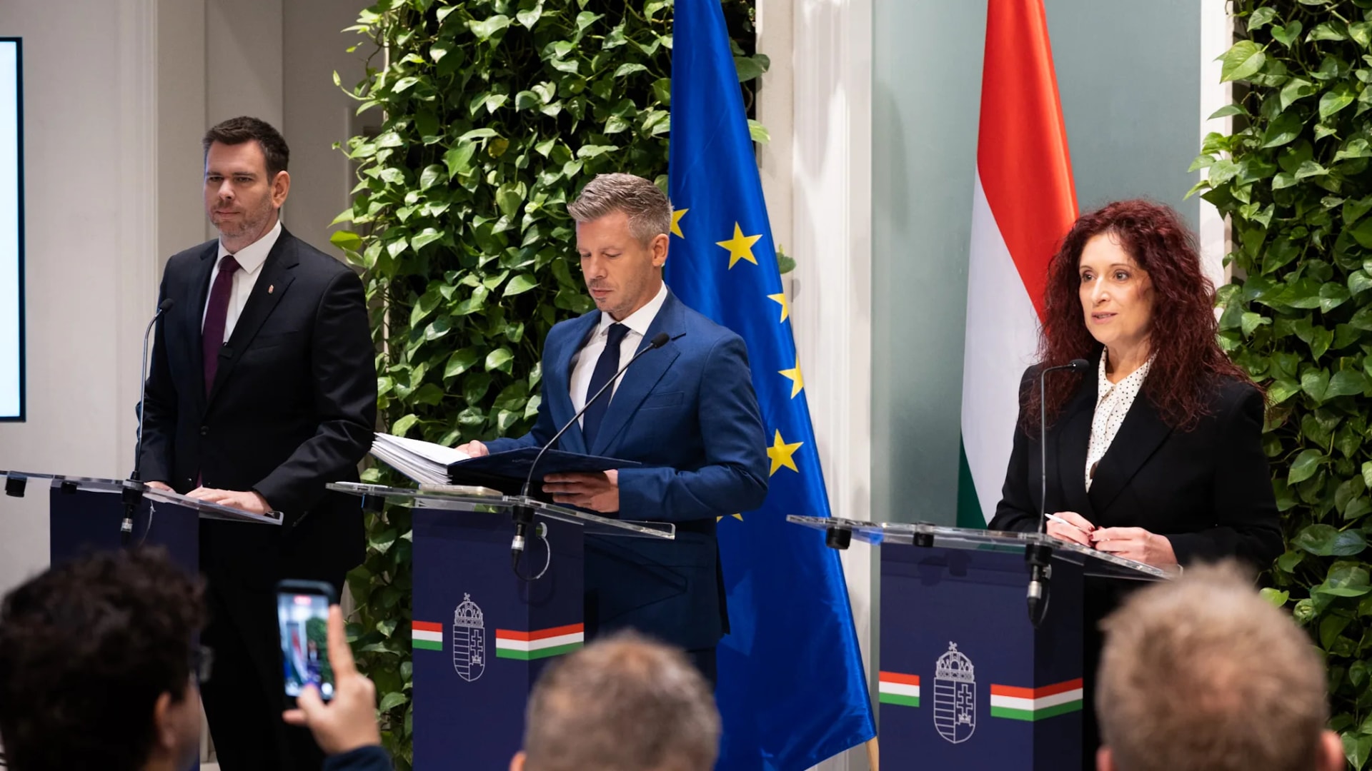 Fontos döntéseket hozott a kormány