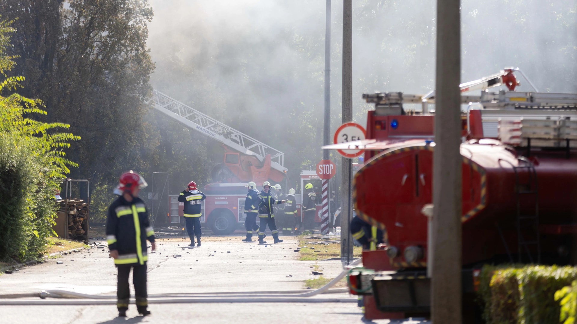 Kigyulladt egy vegyi üzem csarnoka Szegeden