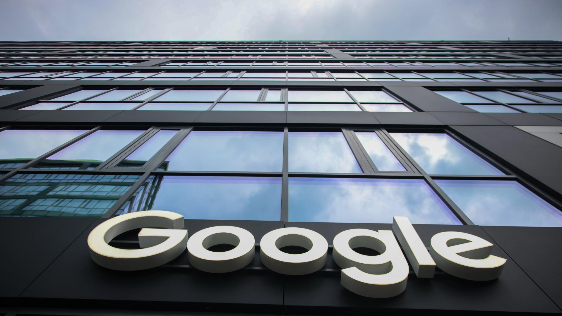 Hamarosan az űrben működhetnek a Google adatközpontjai