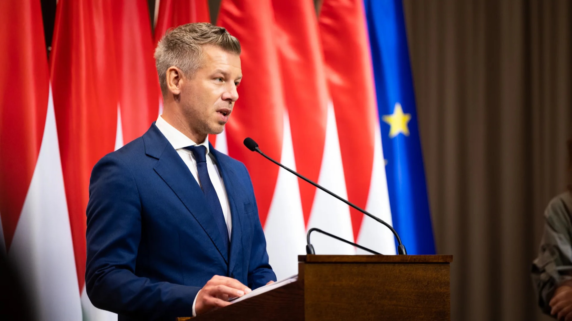 Magyar Péter üdvözölte az ukrán oktatási törvény módosítását