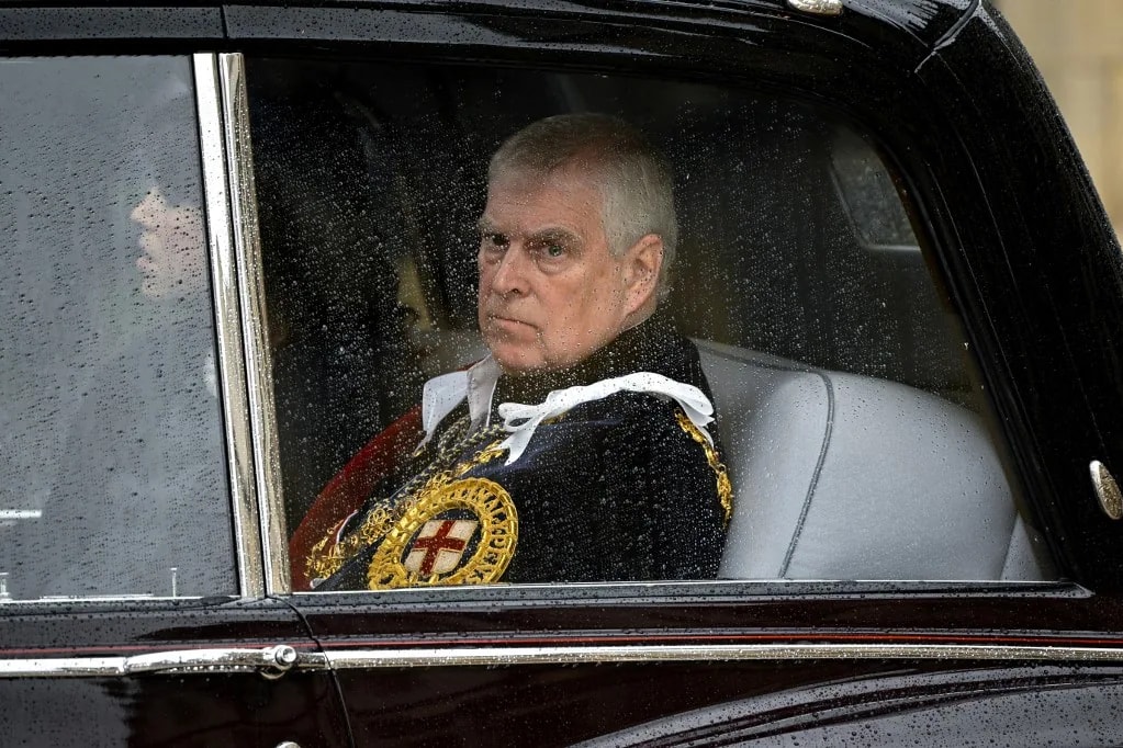 Több mint 100 ezer fontért kelt el András herceg Bentley-je