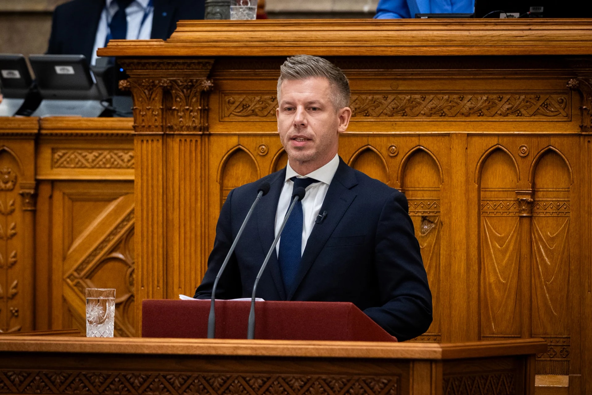 Magyar Péter ma sem pihen