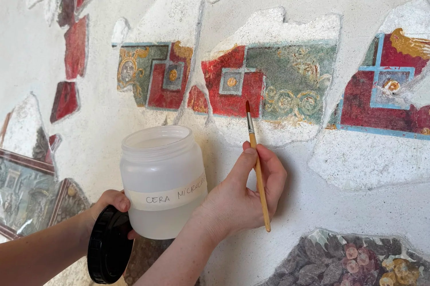 Pompeji egyik legpompásabb római villájának freskóit restaurálják