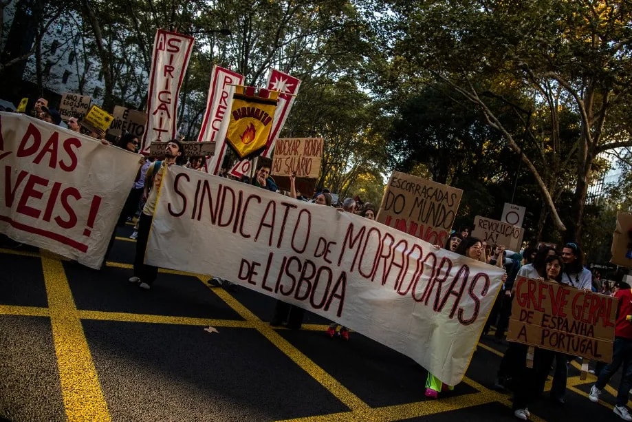 Portugáliában felszámolták a lakhatásért tüntetők sátortáborát
