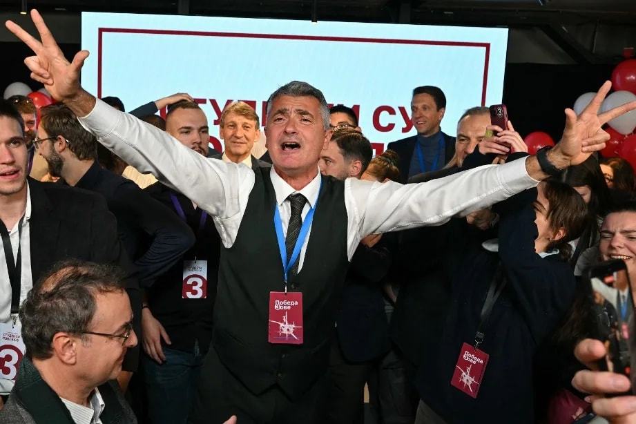 Megbukott Vučić hatalma, ünnepelnek Szerbiában