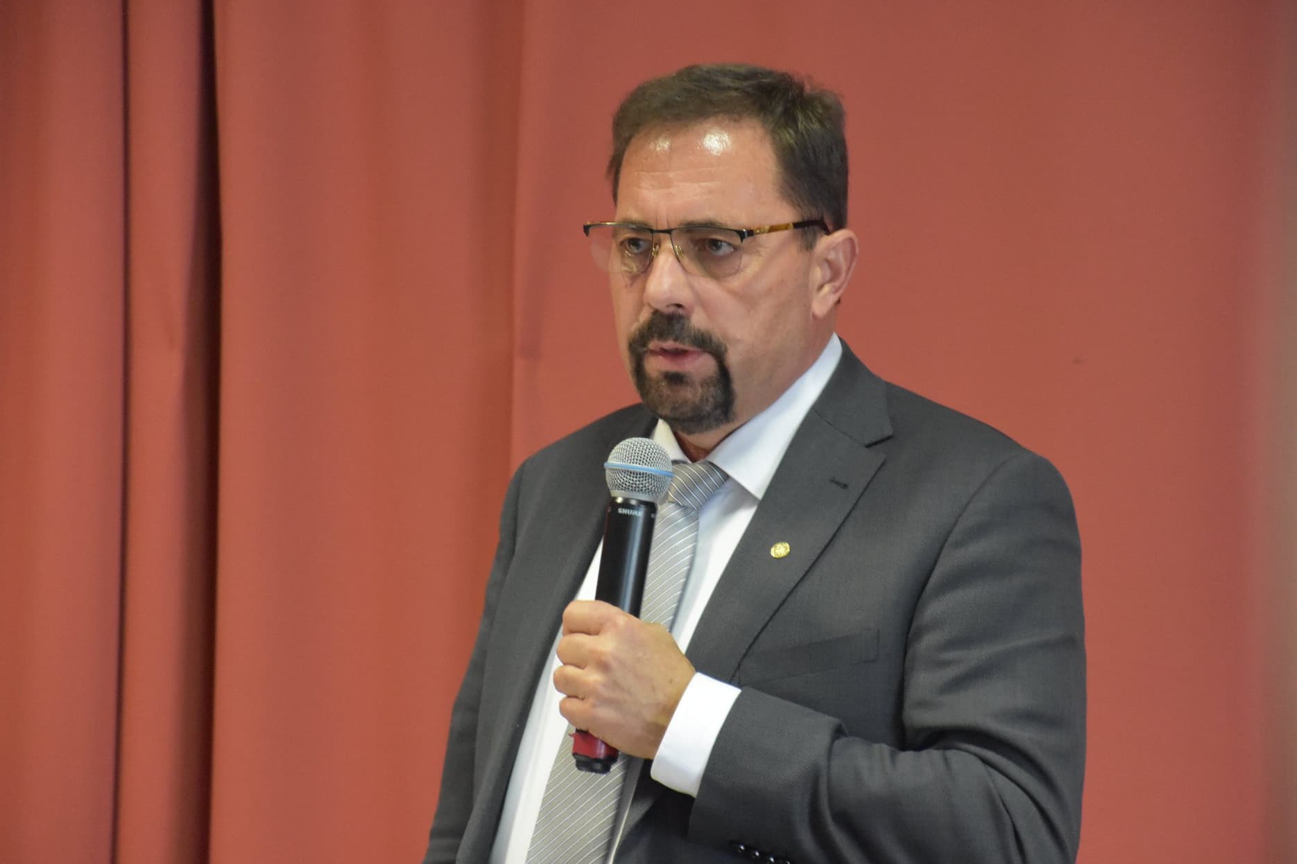 Pócs János: Az EP-választás tétje a biztonság