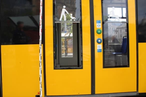 Elszabadult és megölt egy nőt a 2-es villamos a Fővám téren