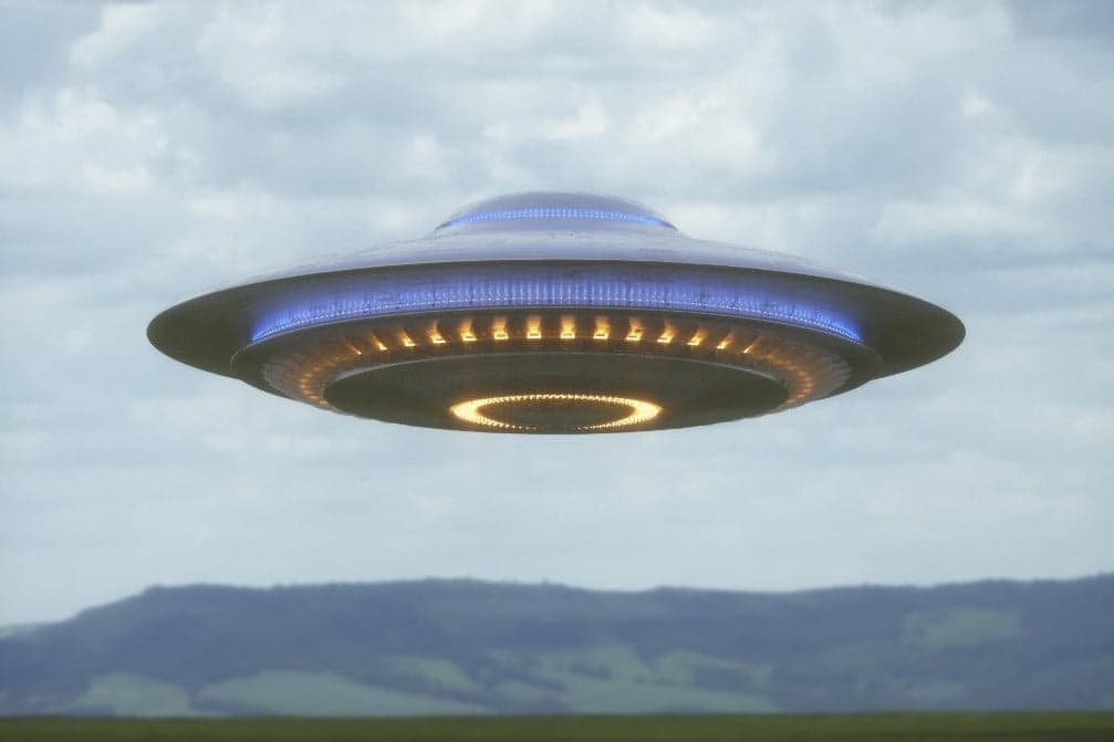 Székesfehérvár felett húzódik egy „UFO-sztráda”?