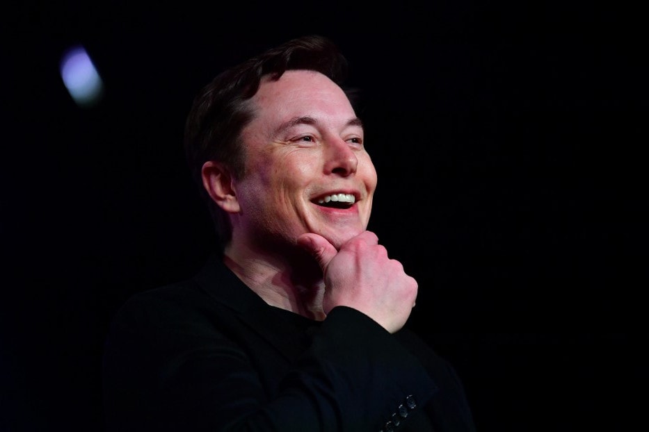 Az agy és a számítógép érintkezési felületét fejleszti ki Elon Musk