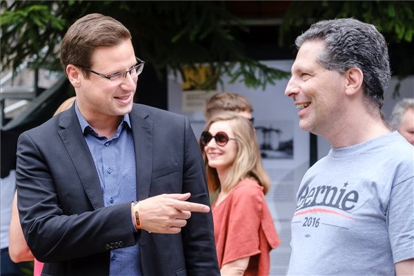 A rendszerváltozás az elmúlt két évszázad egyik legpozitívabb eseménye