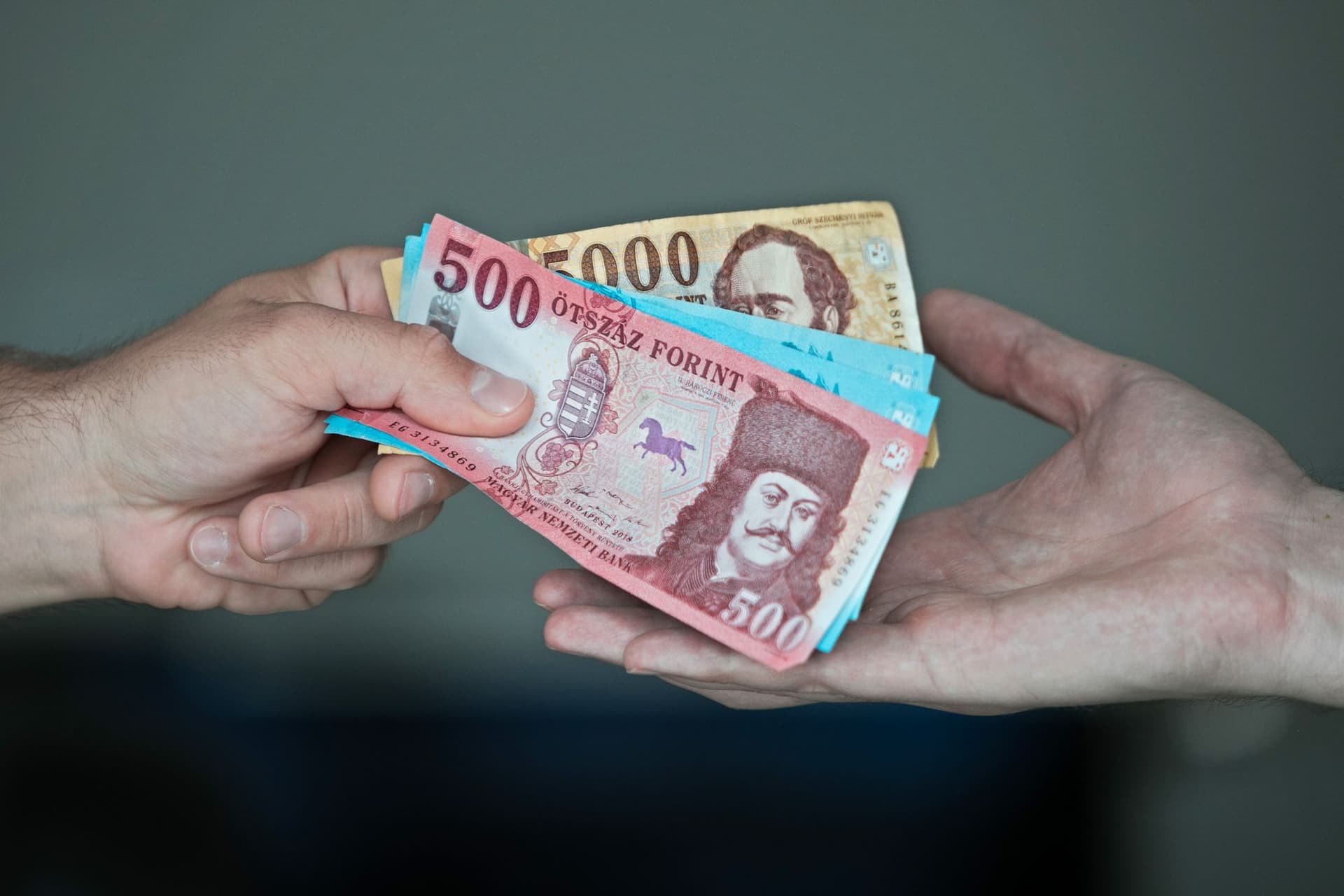 A készpénz használata nem jelent extra kockázatot a járvány terjedése szempontjából
