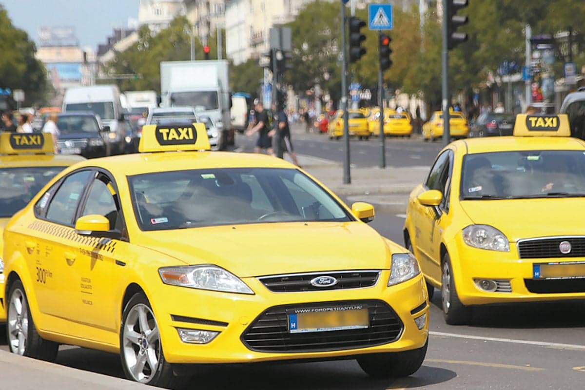 Májustól emelkedhetnek a taxis tarifák Budapesten