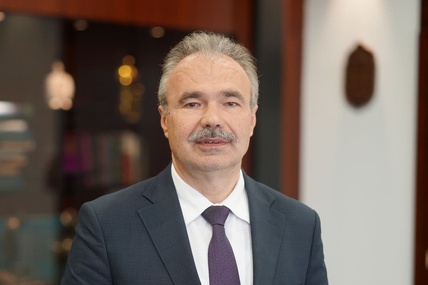 A kormány állami földekkel segíti a hátrányos helyzetű településeket