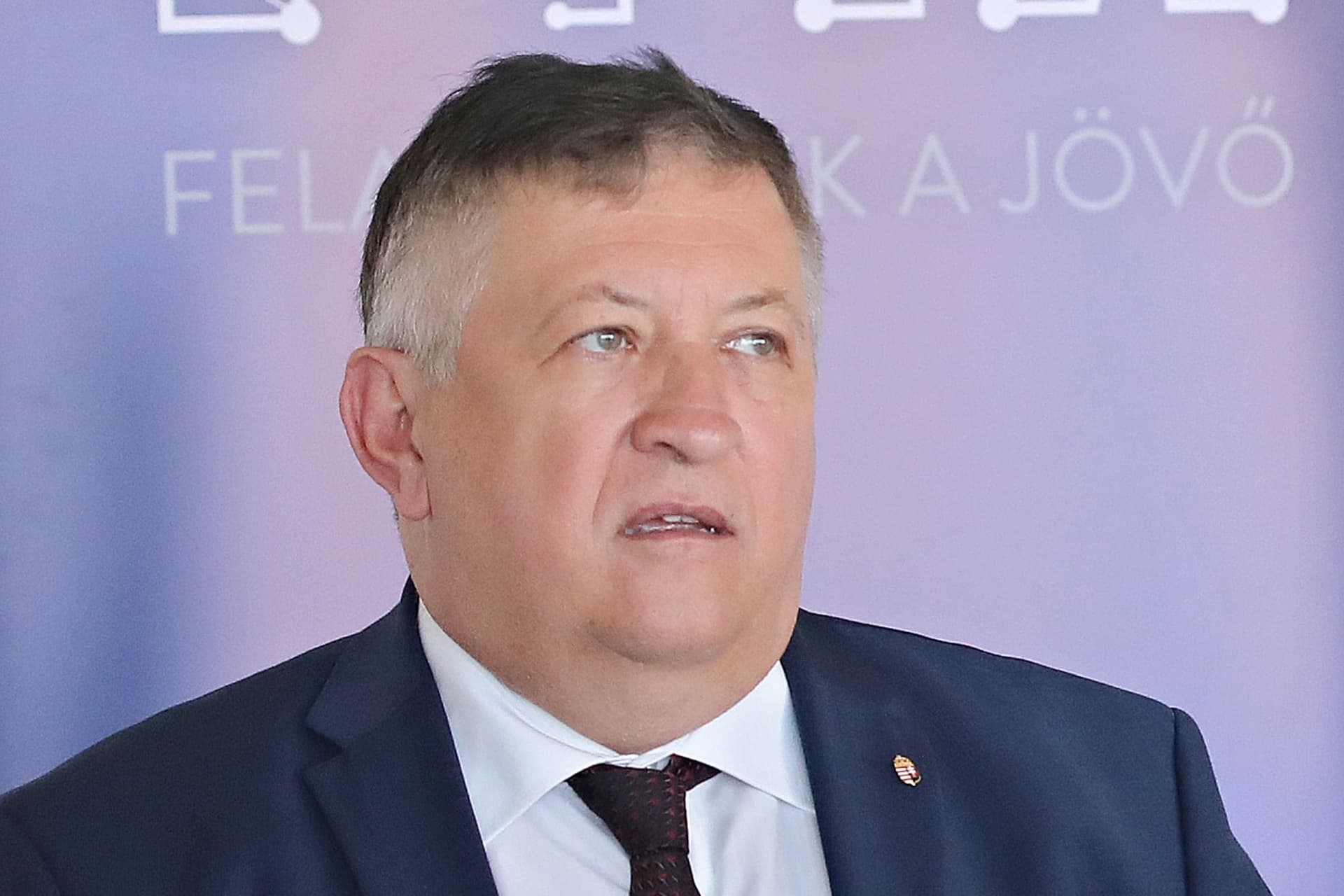 Ötezer milliárd forintot fordít a kormány a közúti és vasúthálózat fejlesztésére 2024-ig